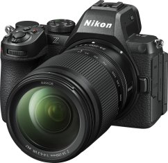 Nikon Z5 II + Nikkor Z 24-200mm f/4-6.3 VR (VOA170K003)