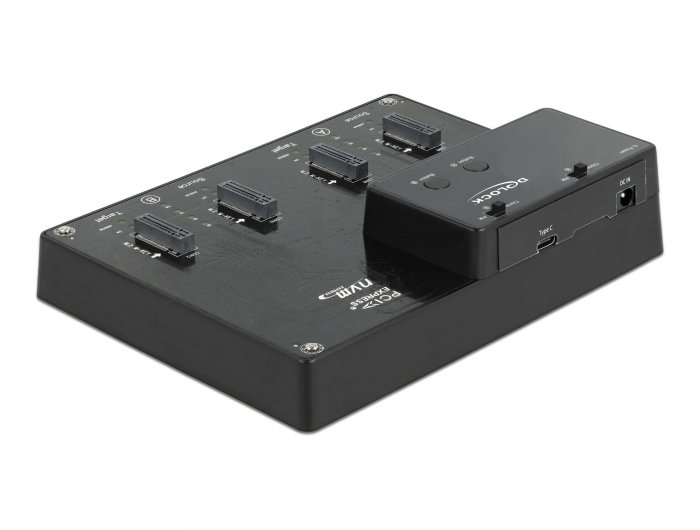 Delock DeLOCK Stacja dokująca M.2 Pre 4 x M.2 NVMe PCIe SSD z funkcją klonowania