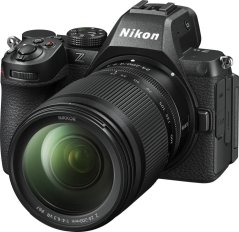 Nikon Z5 II + Nikkor Z 24-200mm f/4-6.3 VR (VOA170K003)