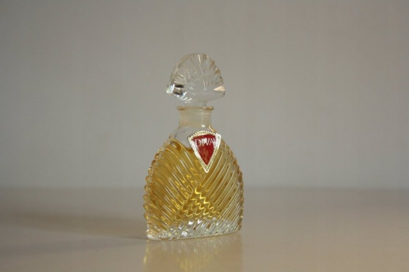 Emanuel Ungaro Diva Eau De Parfum pre ženy, 50 ml WOMEN