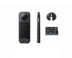 Insta360 X5 Starter Bundle