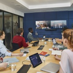 Poly Wideobar Studio X72 All-in-One bez łączności radiowej i kabla zasilającego TAA
