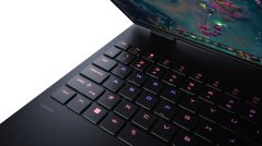 HP Notebook/Notebook AMD Ryzen 5 38,9 cm (15.3") 2.5K 16 GB DDR5-SDRAM NVIDIA GeForce RTX 5050 Wi-Fi 7 (802.11be) Windows 11 Home AI PC Čierny (DG3X6EA)