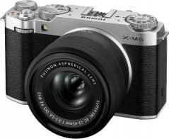 Fujifilm X-M5 + 15-45mm silver