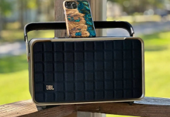 JBL Authentics 300 čierny