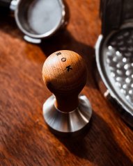 Nomad ROK Beechwood Tamper 49.7mm