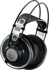 AKG K702