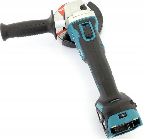 Makita DGA511Z