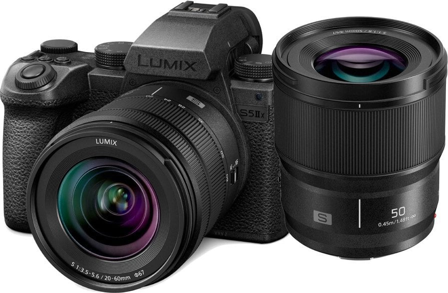 Panasonic Lumix S5 II X + S 20-60mm f/3.5-5.6 + S 50mm f/1.8 (DC-S5M2XWE)