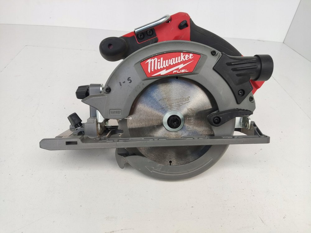 Milwaukee MILWAUKEE PILARKA TARCZOWA akumulátorOWA 18V 165mm M18CCS55-502X ME4933451376 - 4933451376